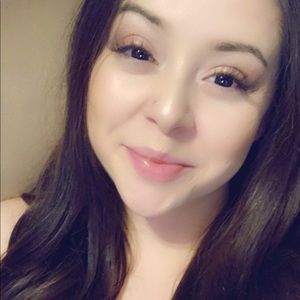 Meet your Posher, Angelica